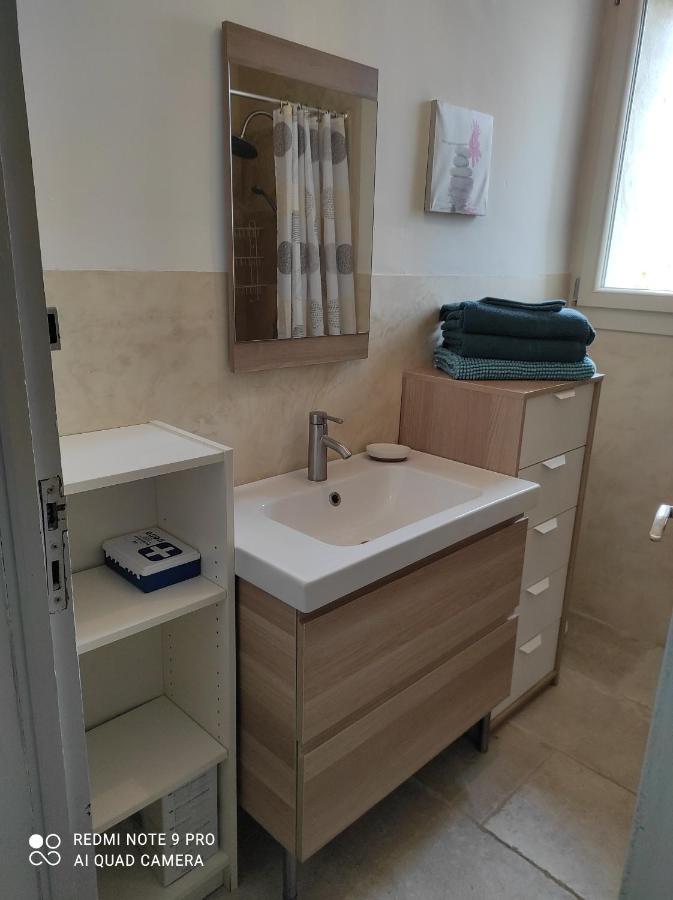 Entre Ble Et Lavande Apartment Bonnieux Luaran gambar